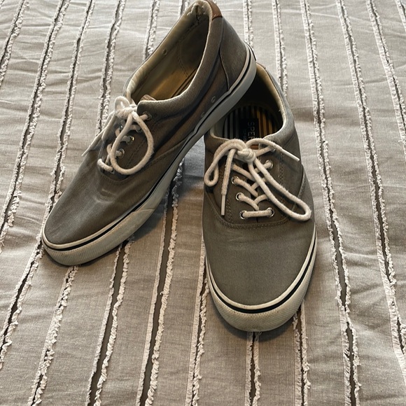 Men’s Sperry Striper II Shoe; Size 11. Used - Picture 1 of 3